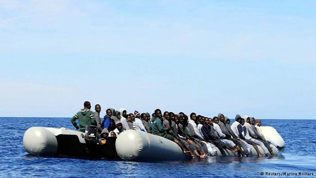  ۶۰ مهاجر در پی غرق شدن قایق شان در مدیترانه مفقود شدند